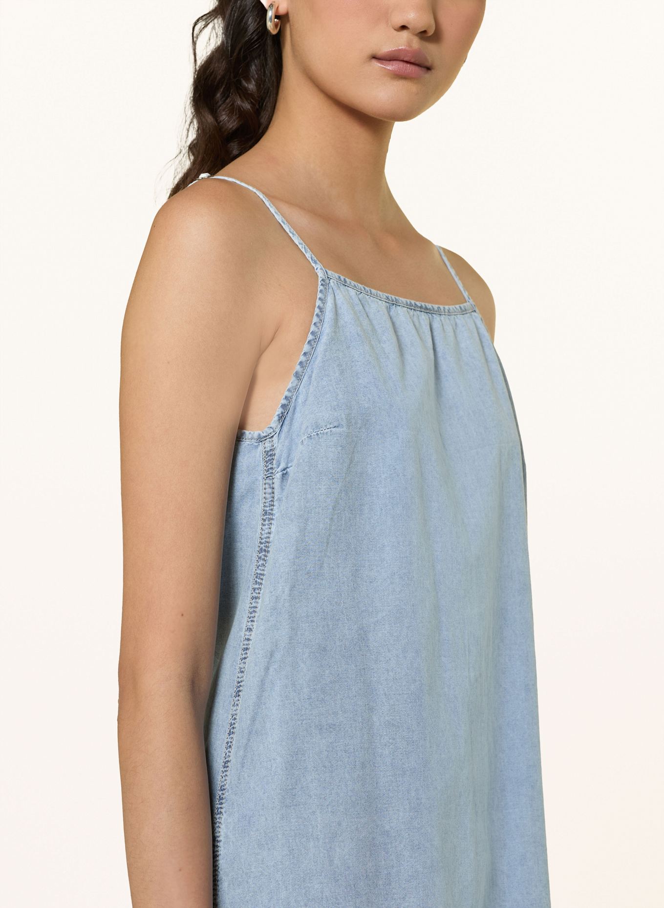 American Vintage Džínové šaty PAYBOU: BLUE SNOW BLUE SNOW