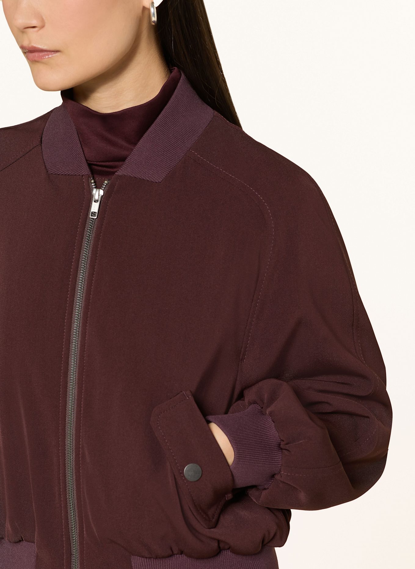 DRYKORN Blouson MARHAM: TMAVĚ ČERVENÁ