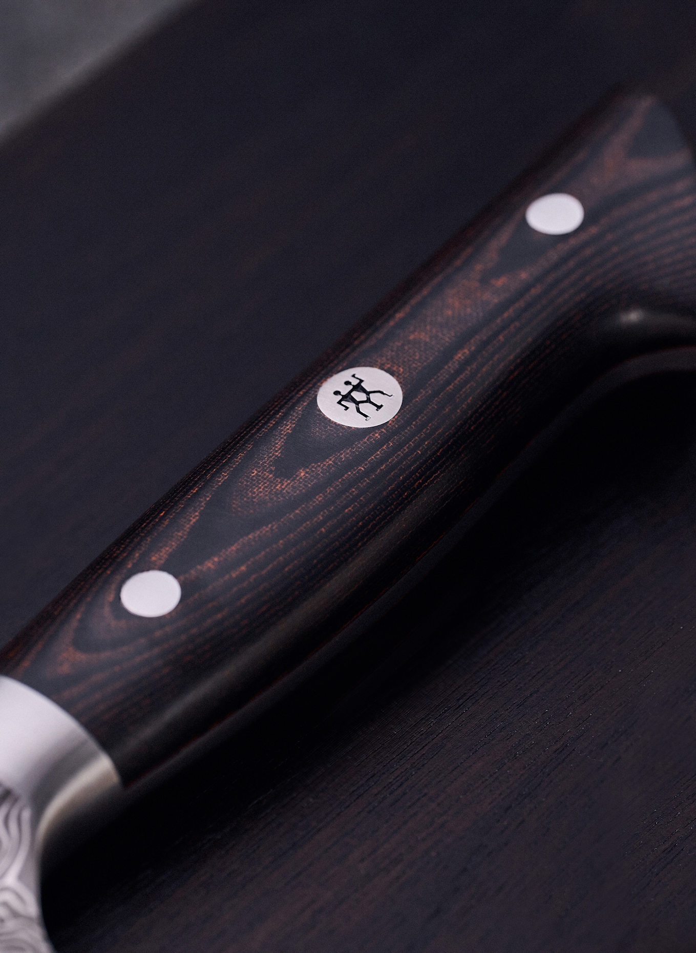 ZWILLING Nóż Santoku TANREI: CIEMNOBRĄZOWY/ SREBRNY