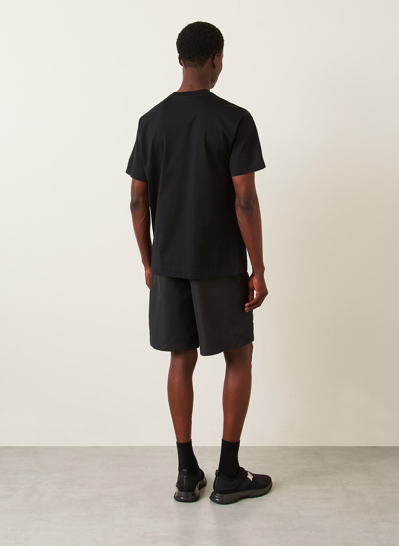 GIVENCHY T-Shirt: SCHWARZ/ ROT/ TÜRKIS