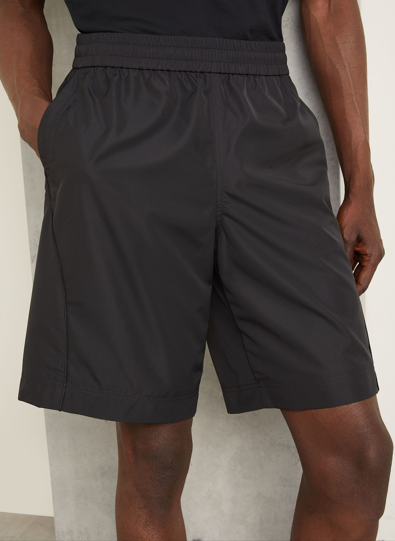 GIVENCHY Shorts: SCHWARZ