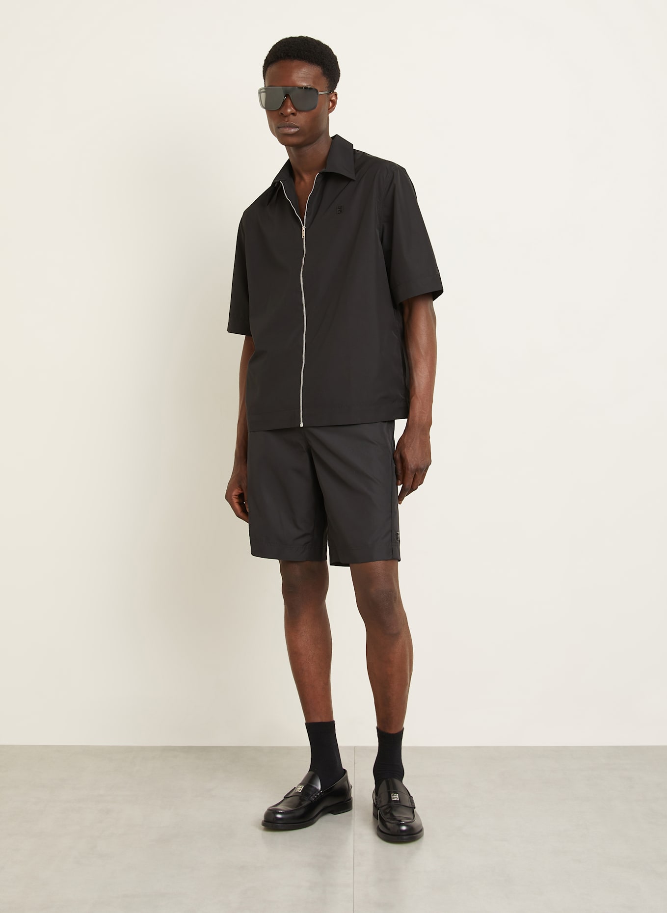 GIVENCHY Kurzarm-Hemd Comfort Fit: SCHWARZ