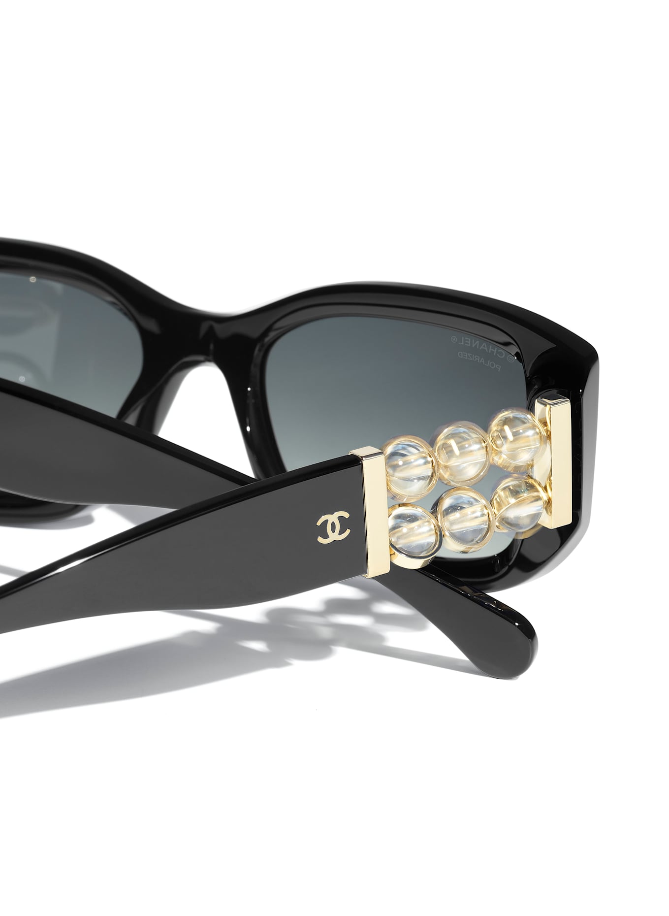 CHANEL Rechteckige Sonnenbrille: C622S8 - SCHWARZ/ GRAU POLARISIERT