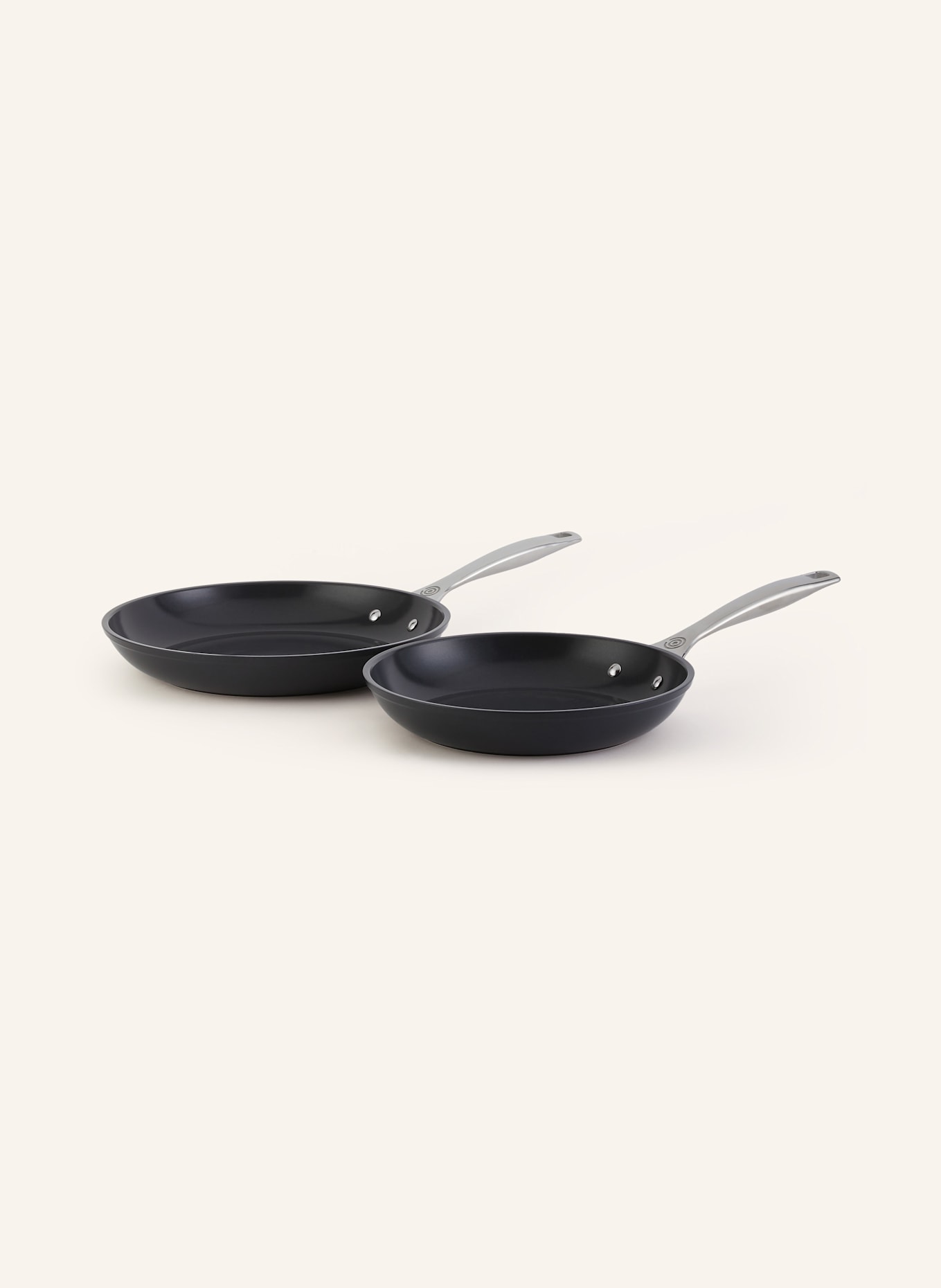 LE CREUSET Set de 2 poêles ESSENTIAL: NOIR / ARGENT