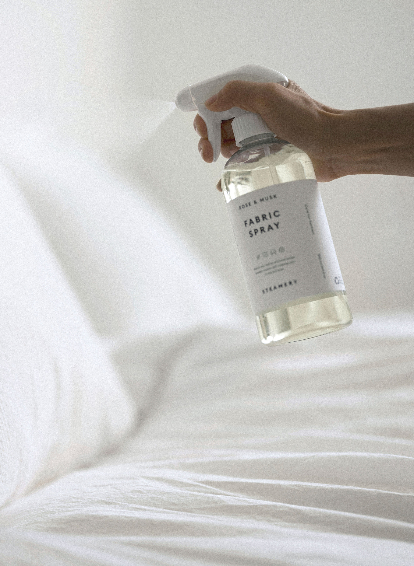 STEAMERY Wäschespray ROSE & MUSK: WEISS