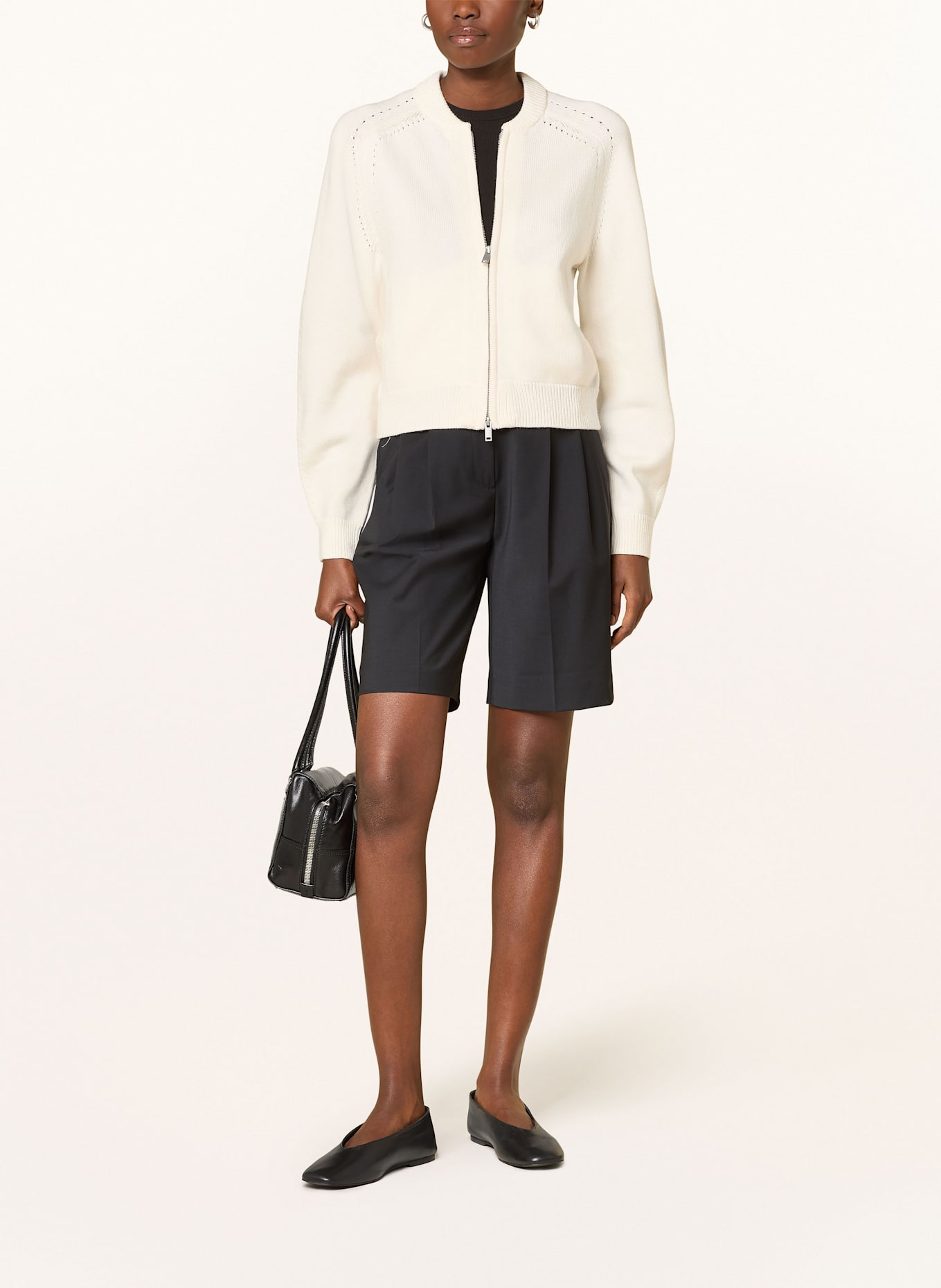 COS Strickjacke: WEISS