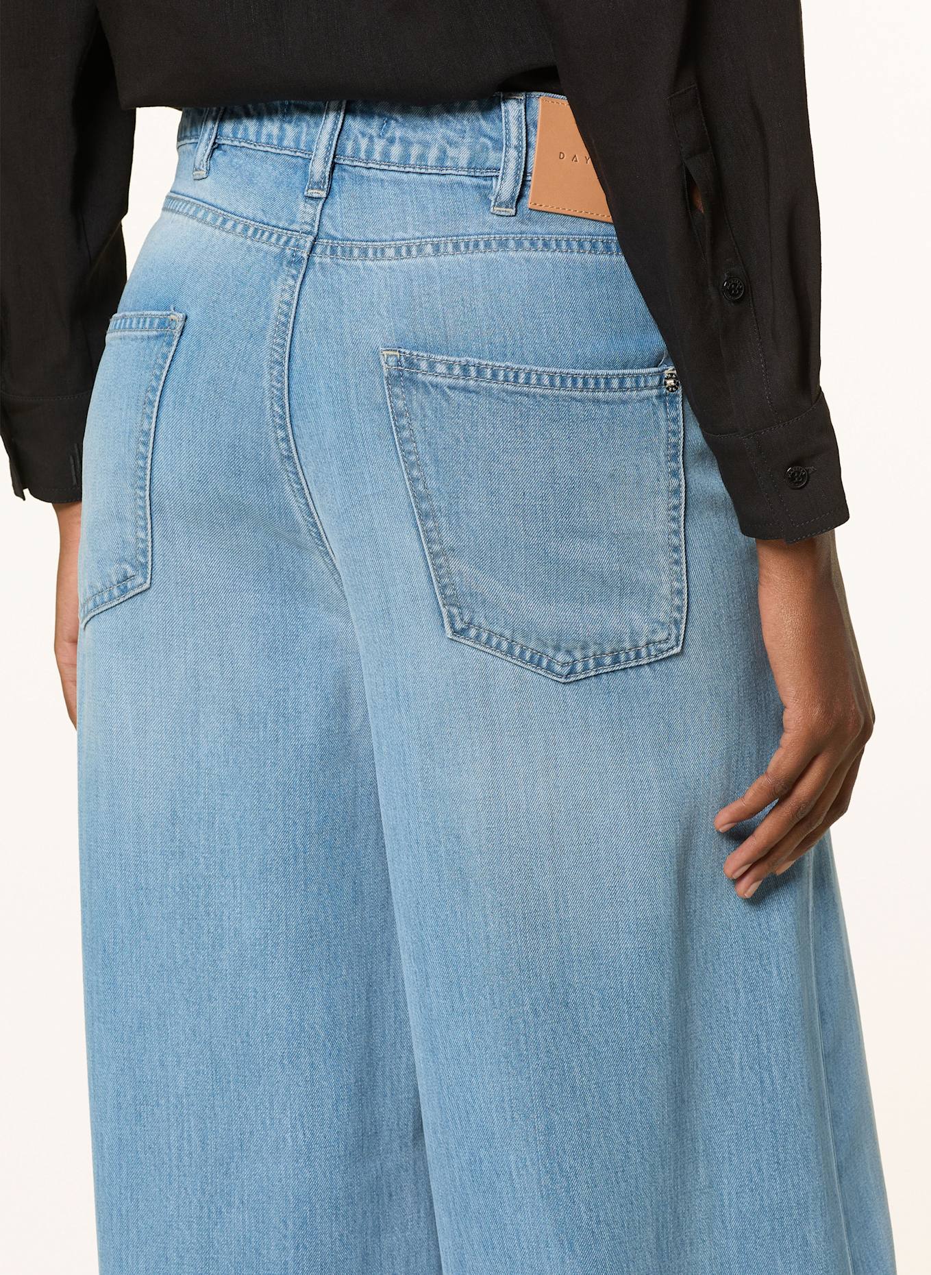 MAC DAYDREAM slouchy blue and white jeans BEL AIR: Stradivarius super high-waist skinny jeans in brown