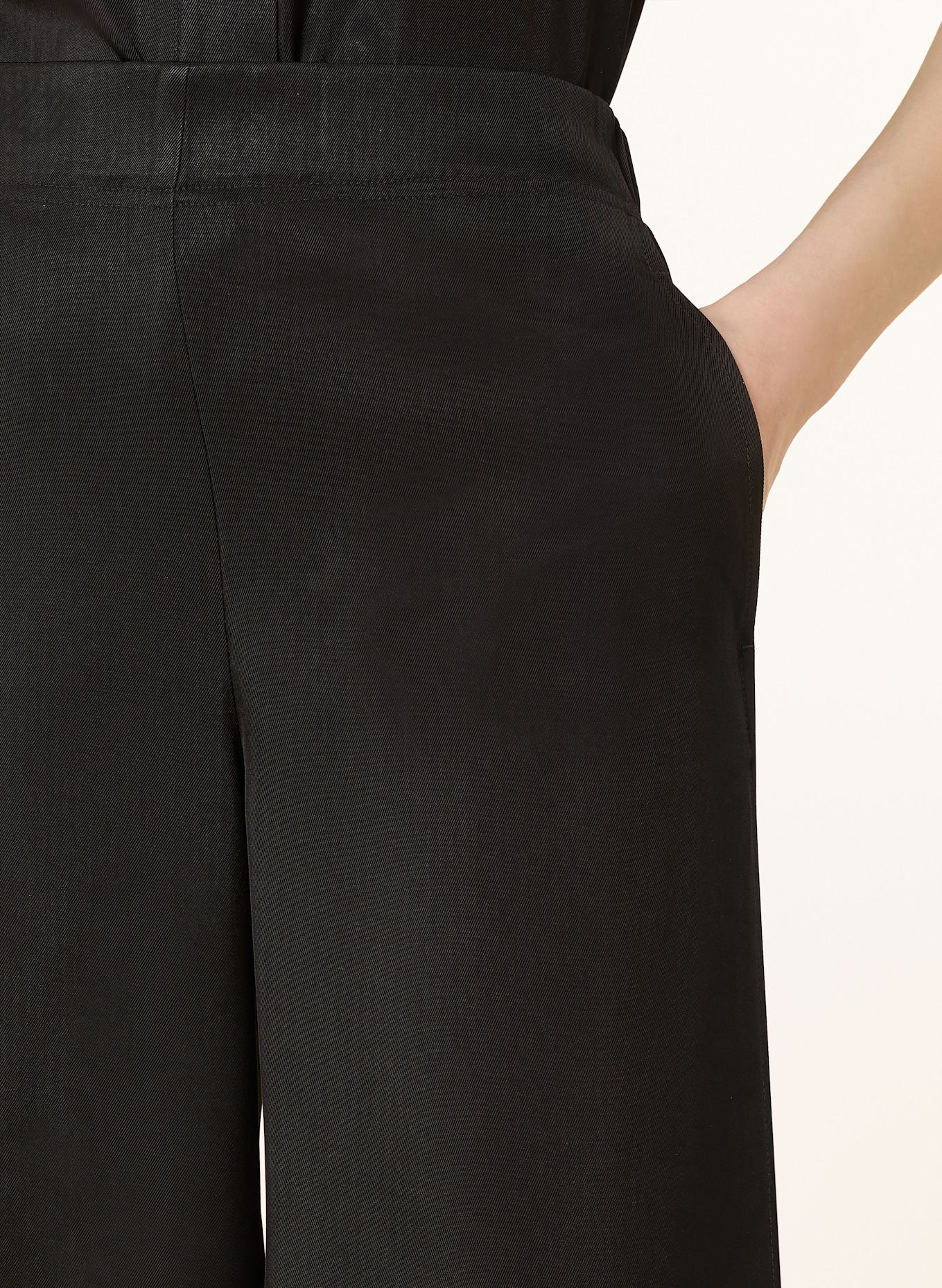 Marc O'Polo Trousers: BLACK