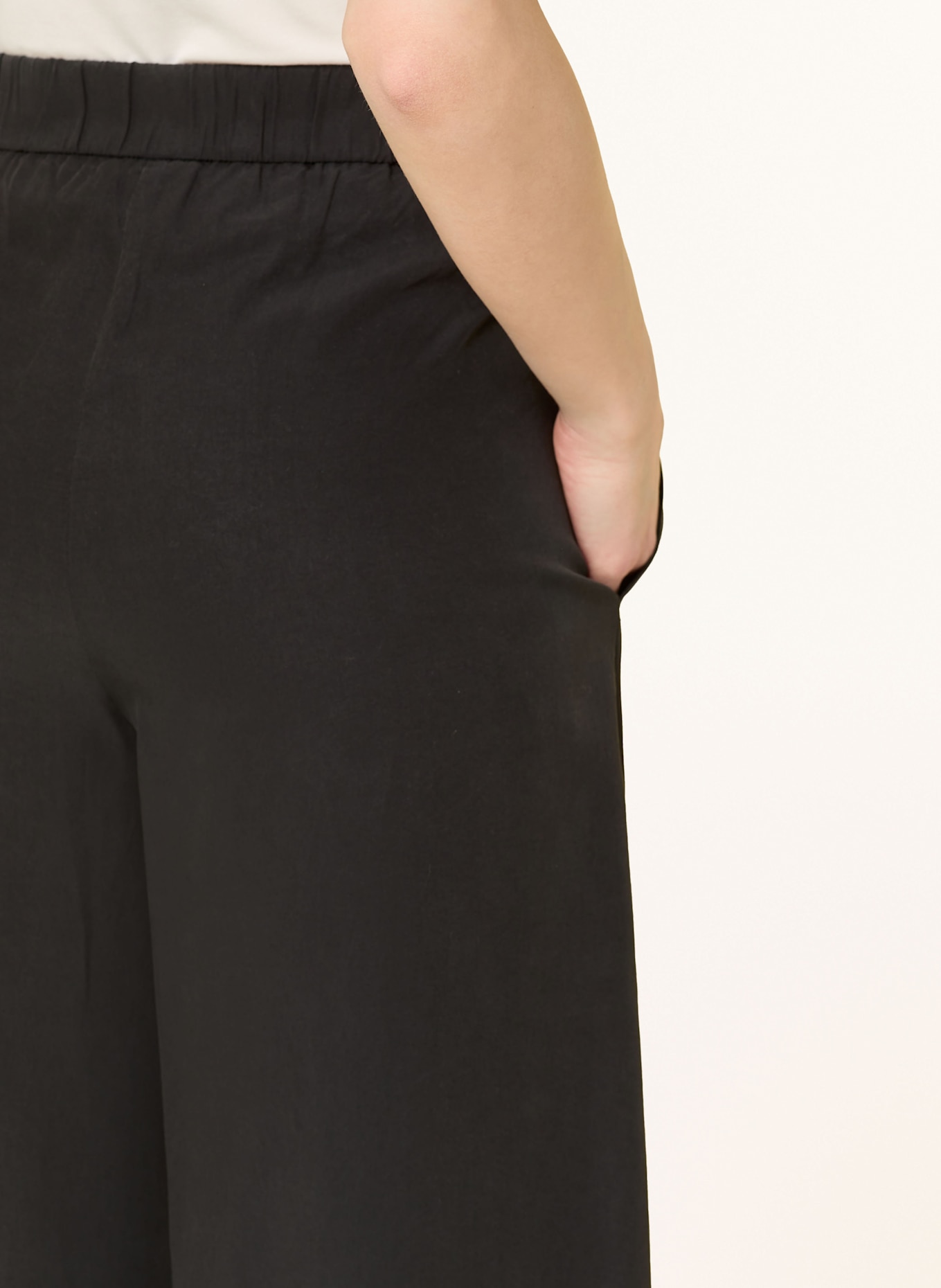 Marc O'Polo Wide leg trousers: BLACK