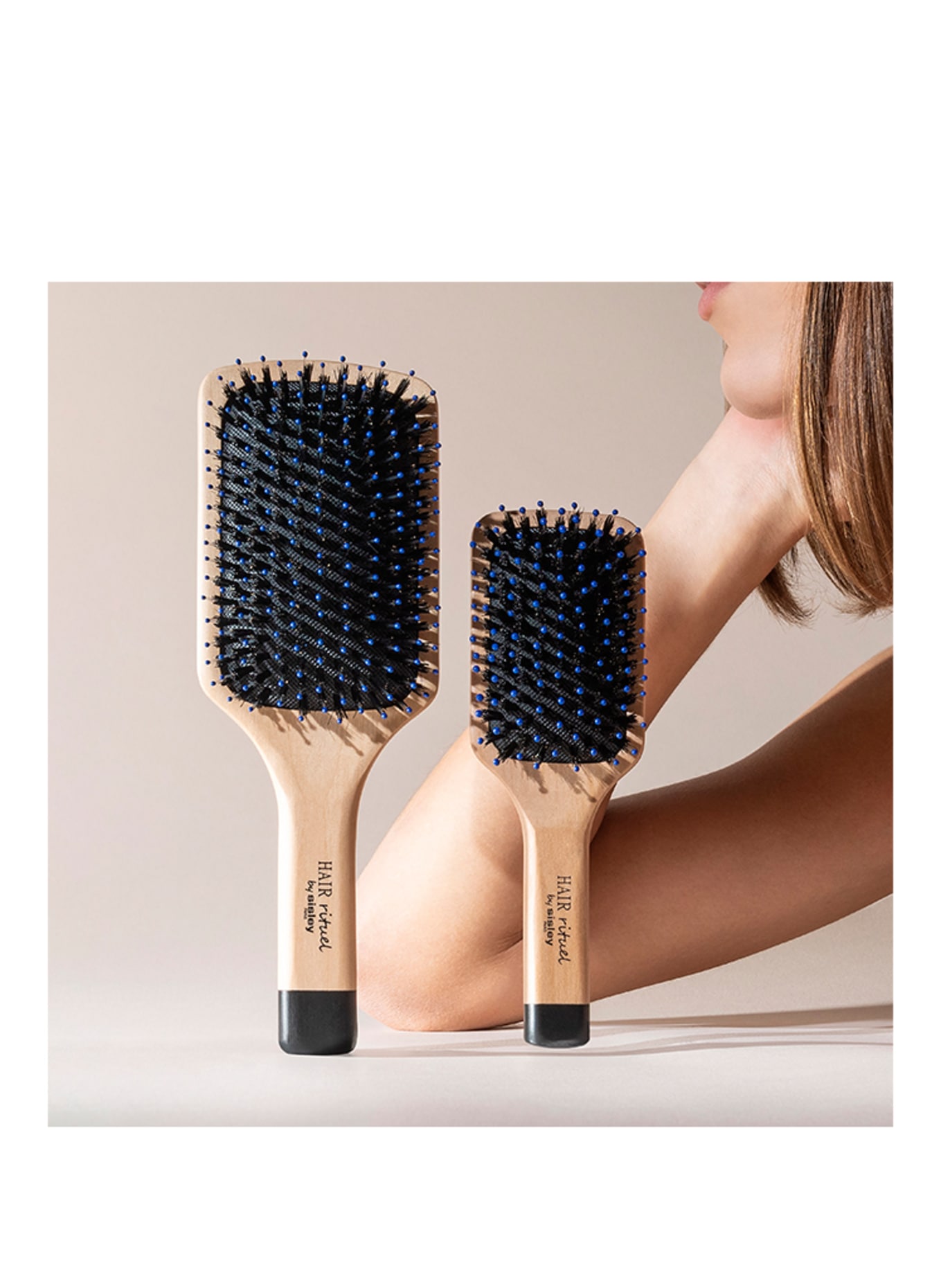 HAIR RITUEL BY SISLEY POCKET BRUSH