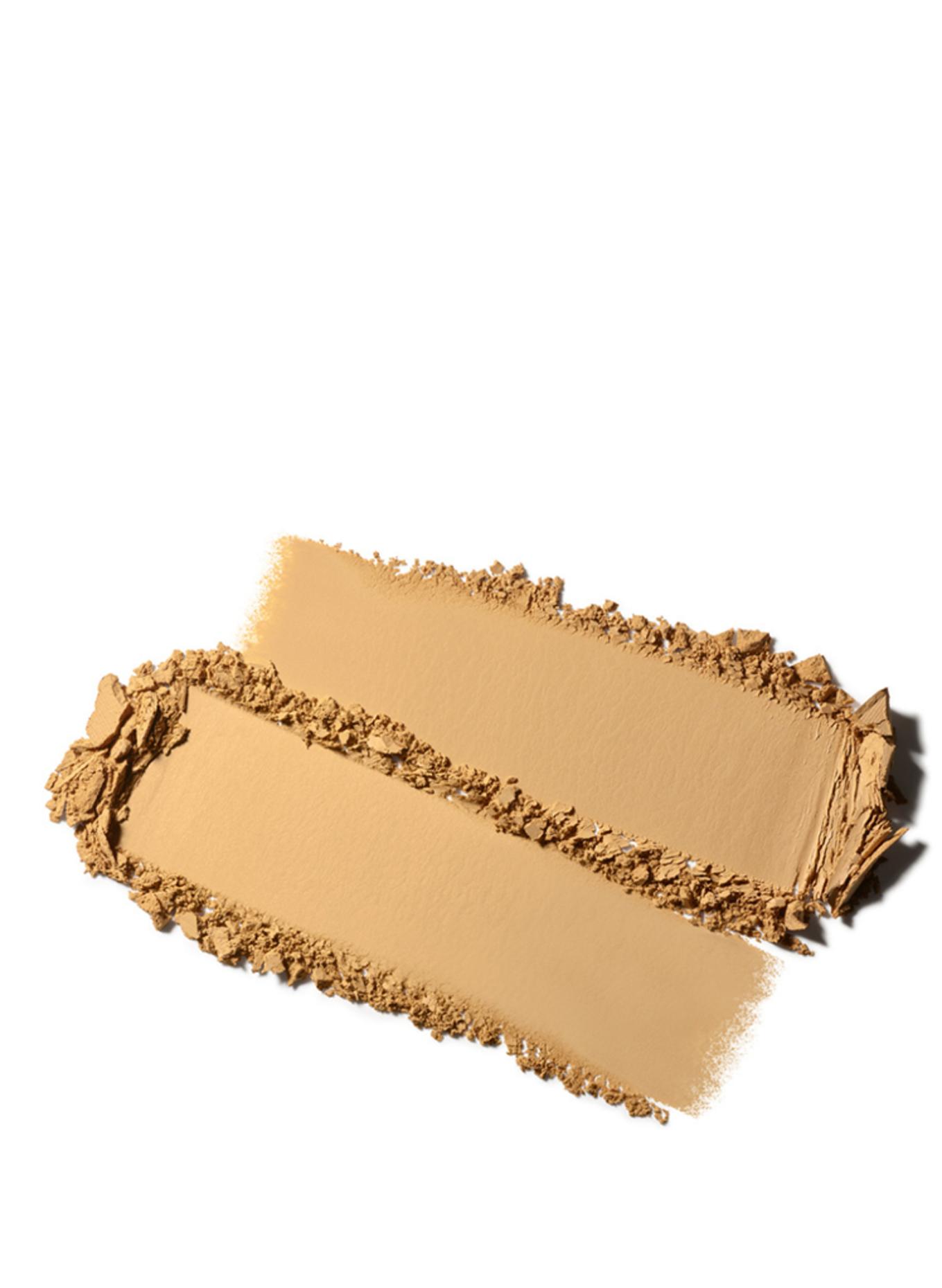 M.A.C RECHARGE STUDIO FIX: NC37