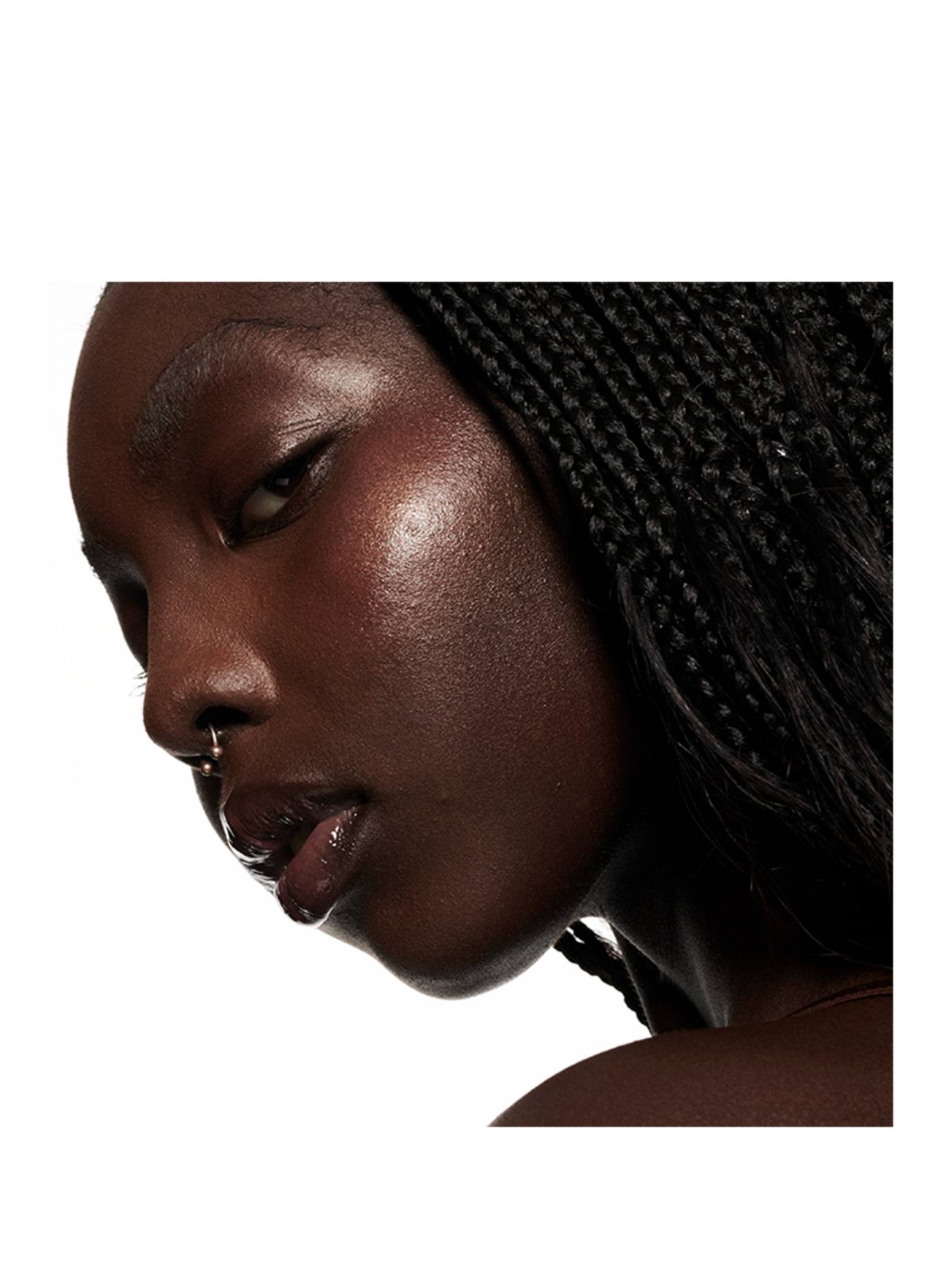 M.A.C STROBE BEAM LIQUID BLUSH: ICE GLEAM