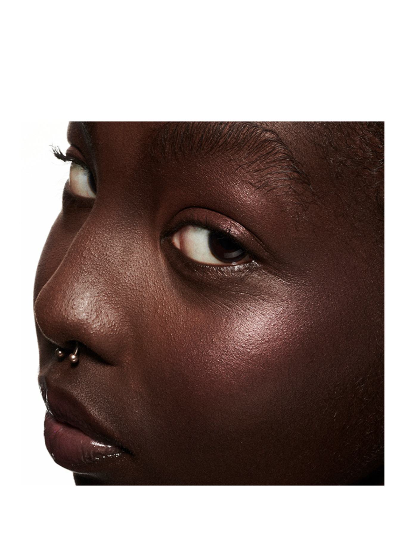 M.A.C STROBE BEAM LIQUID BLUSH: NITELITE