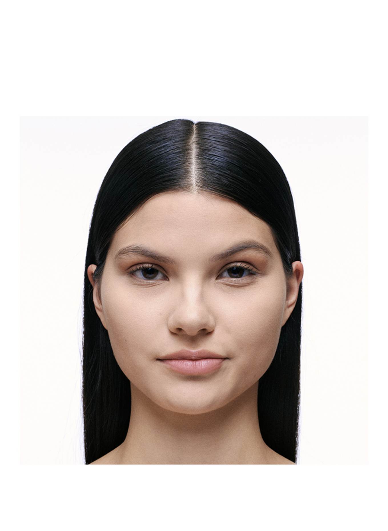 M.A.C STUDIO FIX PREFILL: NC13​