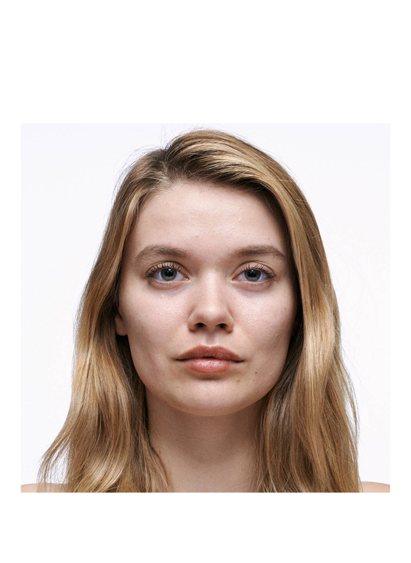 M.A.C STUDIO FIX PREFILL: NC15​