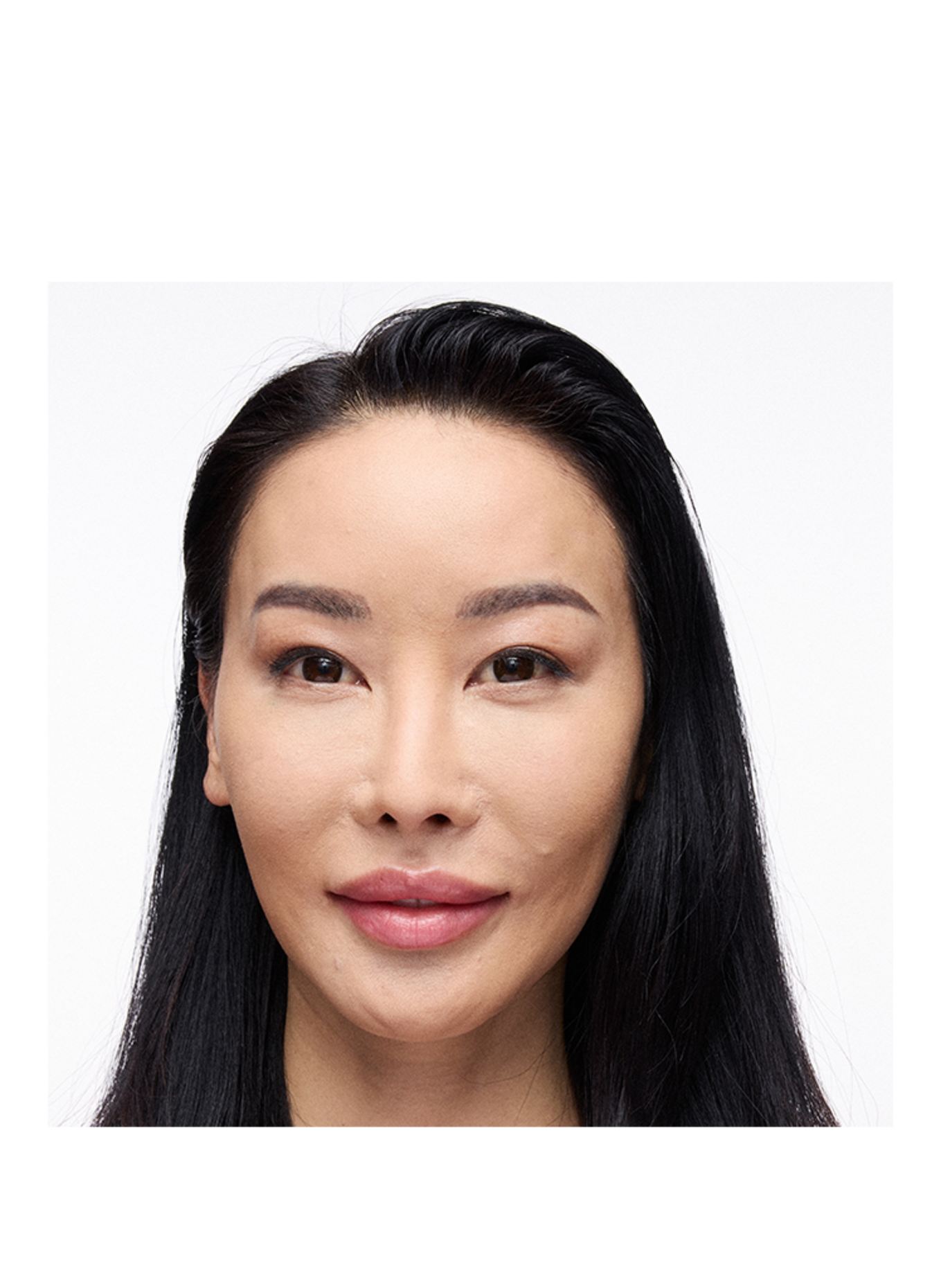 M.A.C STUDIO FIX PREFILL: NC18