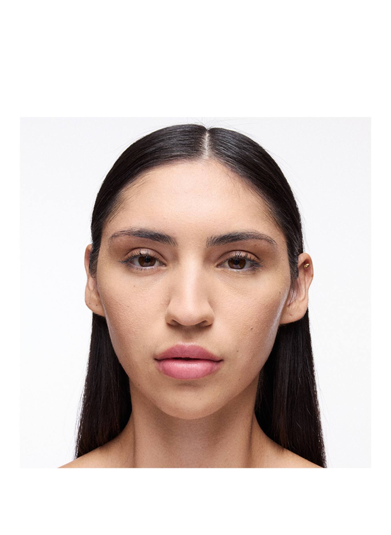 M.A.C STUDIO FIX PREFILL: NC20