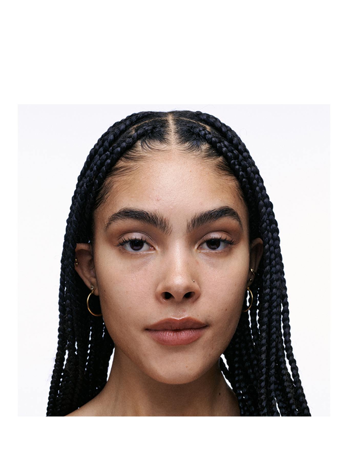 M.A.C STUDIO FIX PREFILL: NC35​