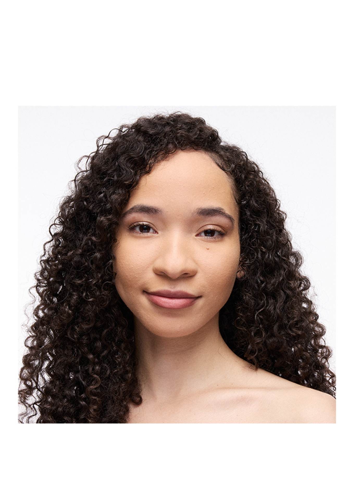 M.A.C STUDIO FIX PREFILL: NC41​