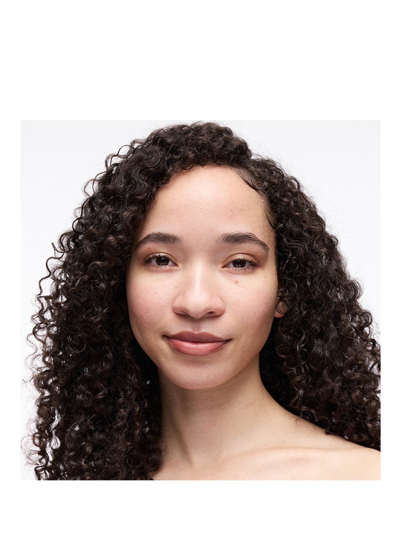 M.A.C STUDIO FIX PREFILL: NC41​