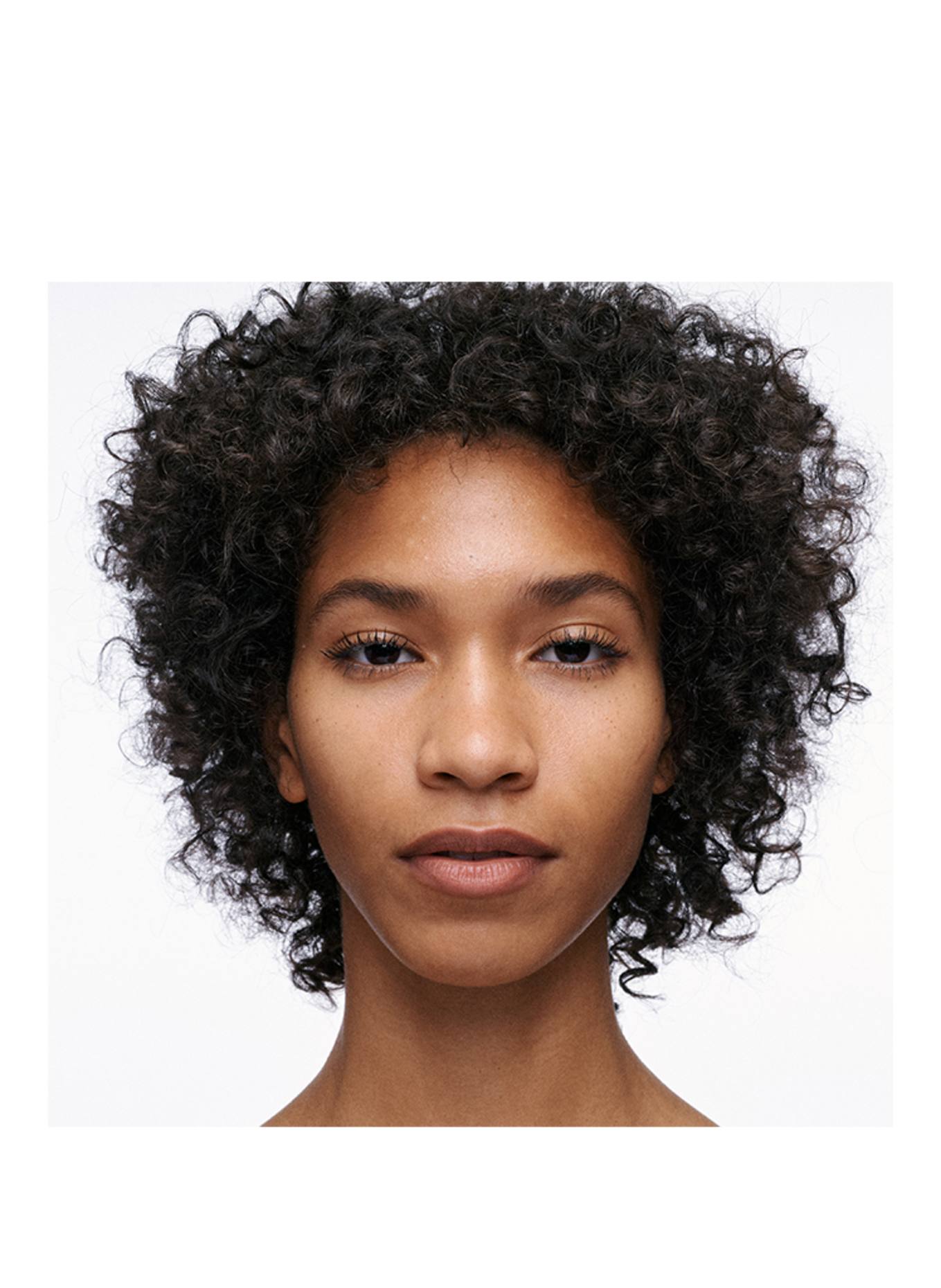 M.A.C STUDIO FIX PREFILL: NC45​