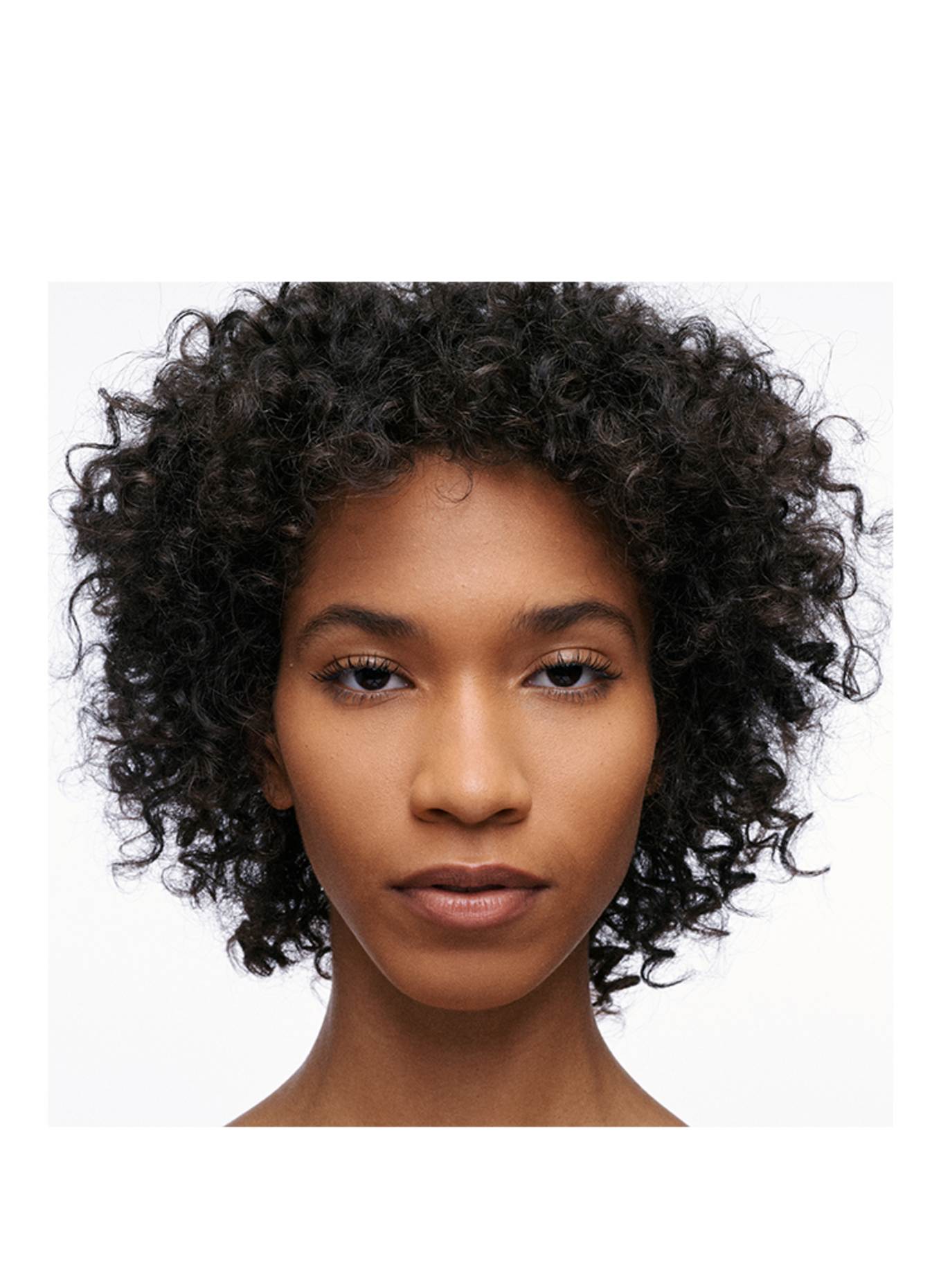 M.A.C STUDIO FIX PREFILL: NC45​