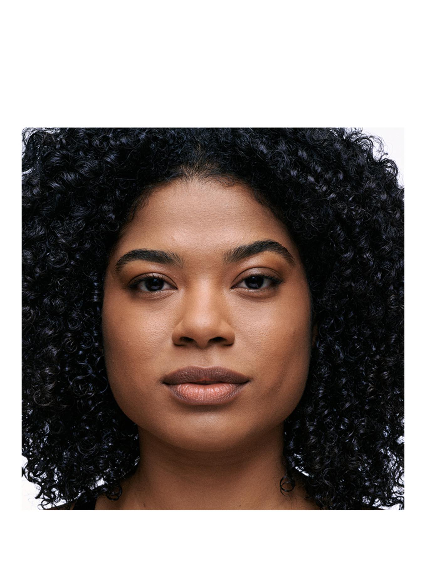 M.A.C STUDIO FIX PREFILL: NC45.5​