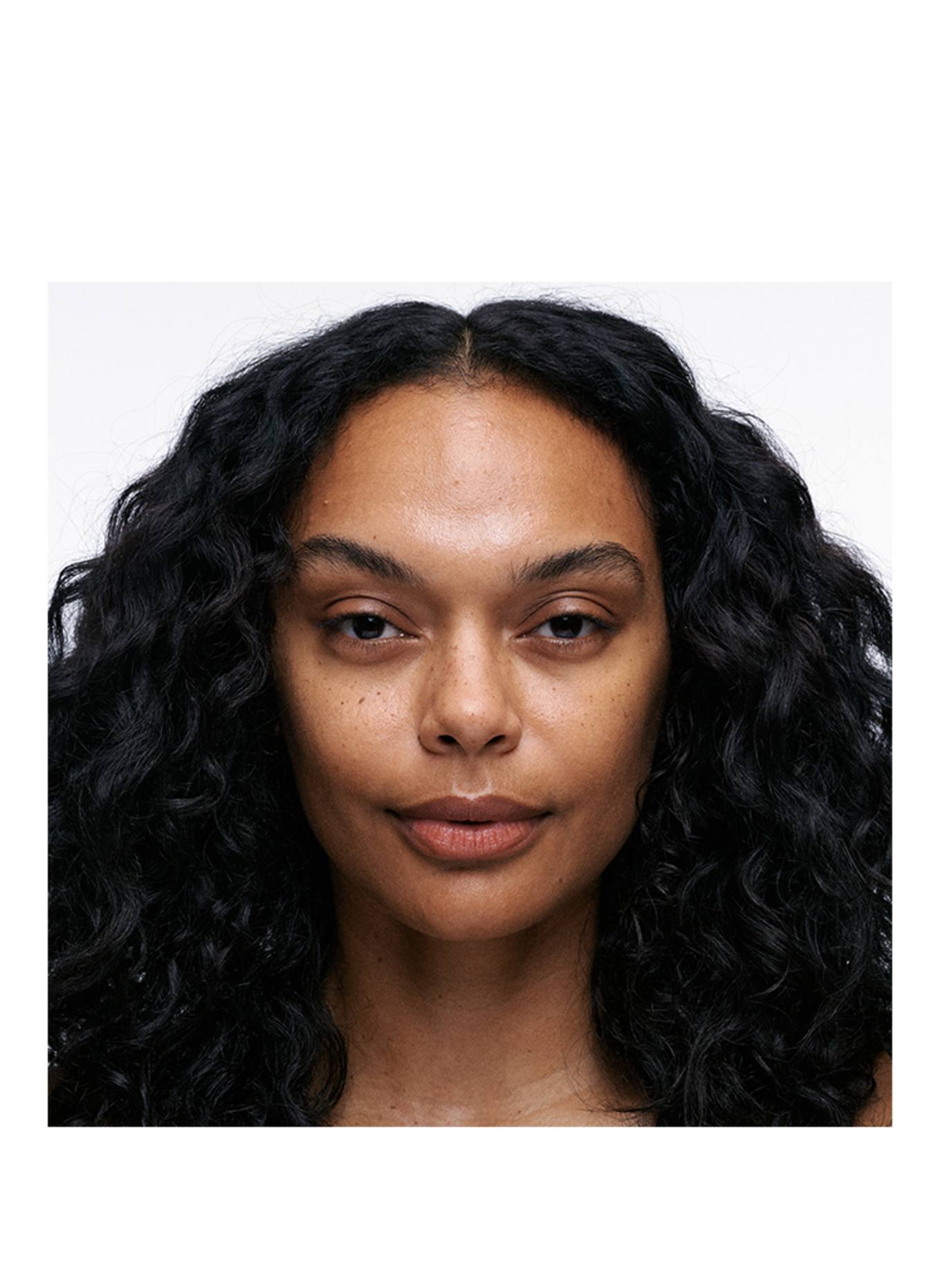 M.A.C STUDIO FIX PREFILL: NC46​