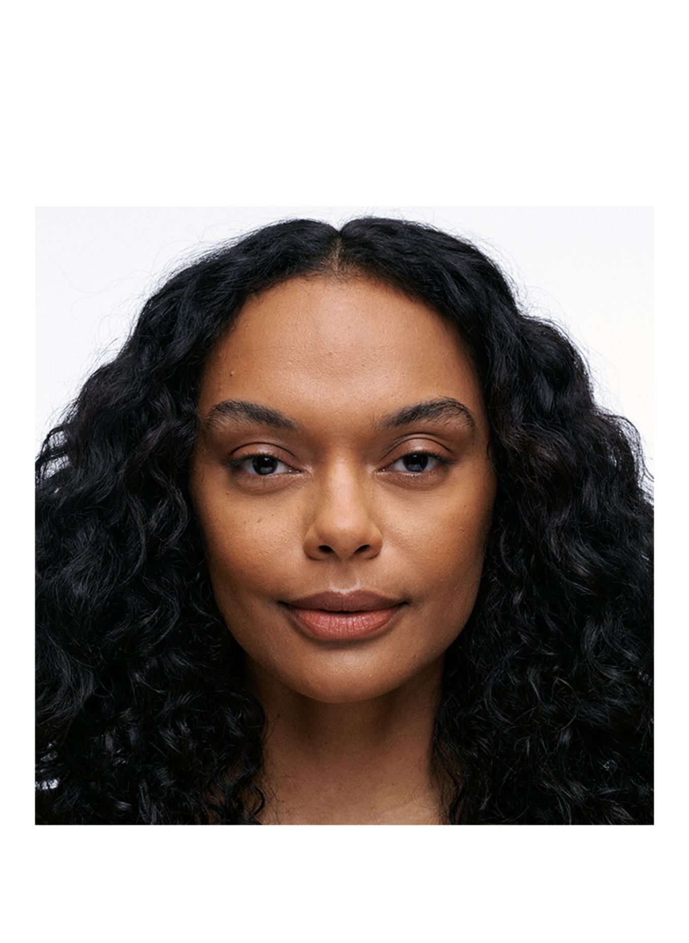 M.A.C STUDIO FIX PREFILL: NC46​