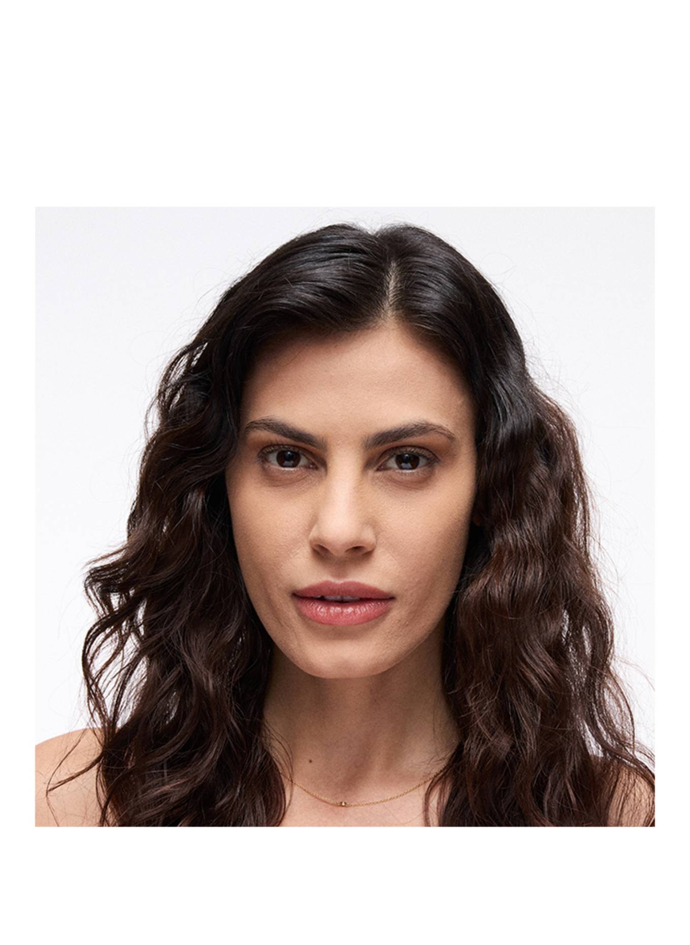 M.A.C STUDIO FIX PREFILL: NW20​