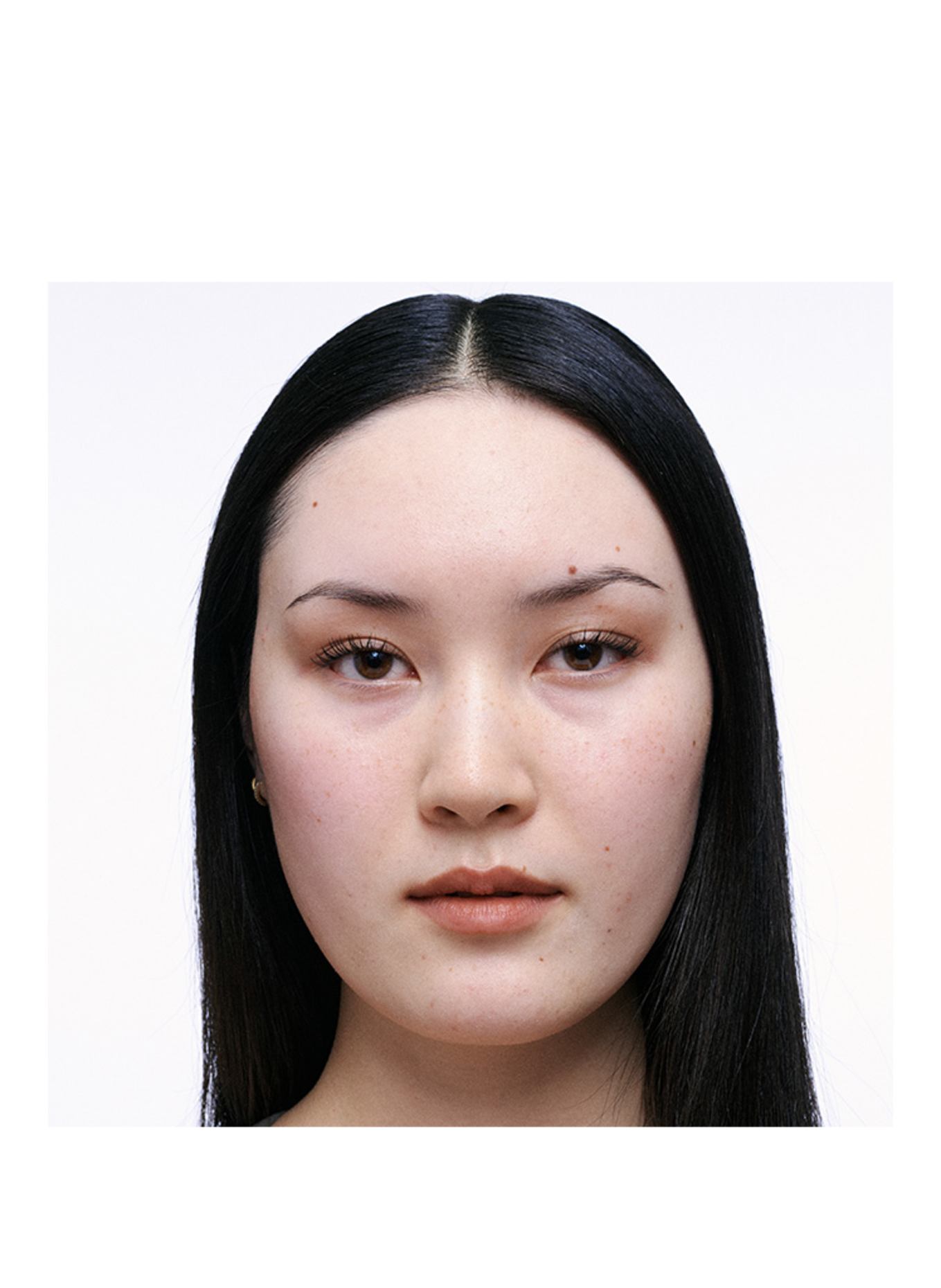 M.A.C STUDIO FIX PREFILL: N4