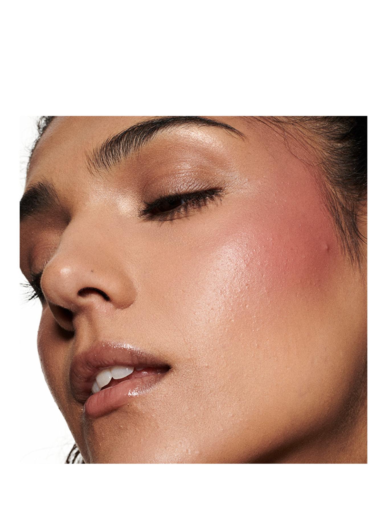 M.A.C STROBE BEAM LIQUID BLUSH: PLUMMY BARE