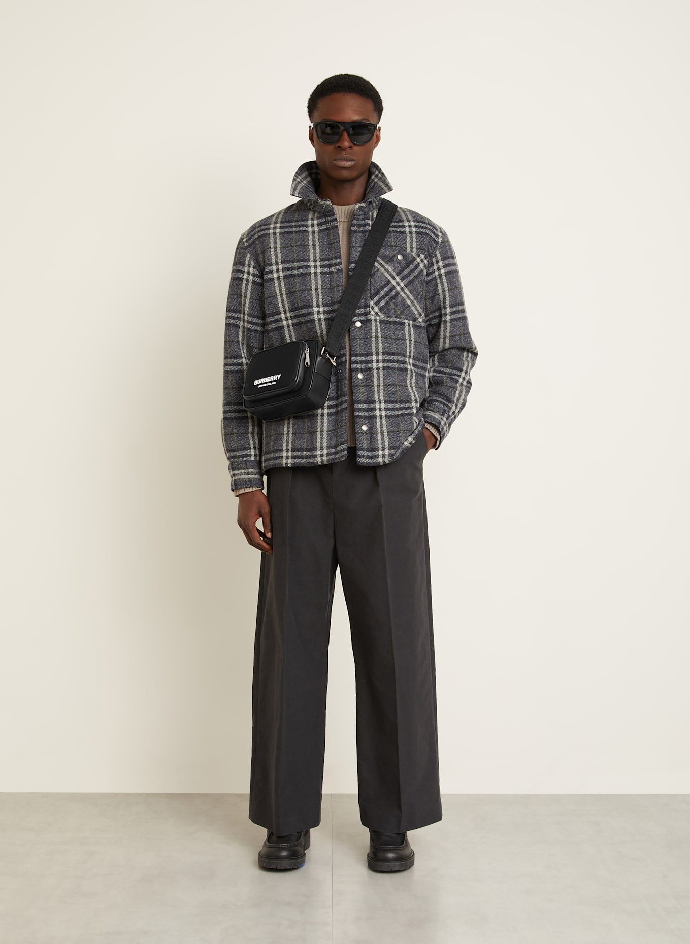 BURBERRY Umhängetasche PADDY: SCHWARZ