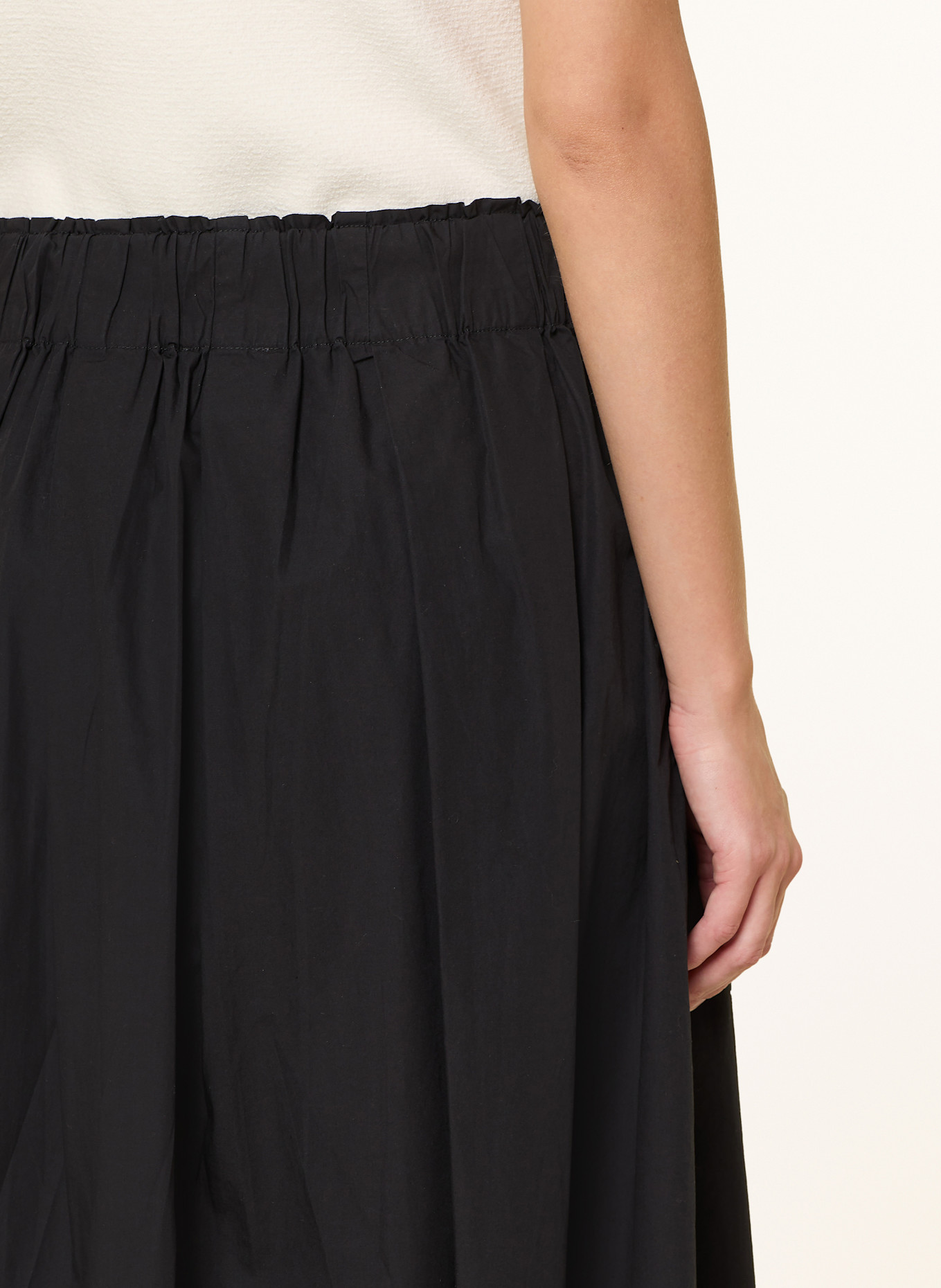 FYNCH-HATTON Rock SOLID mit Plissees: SCHWARZ