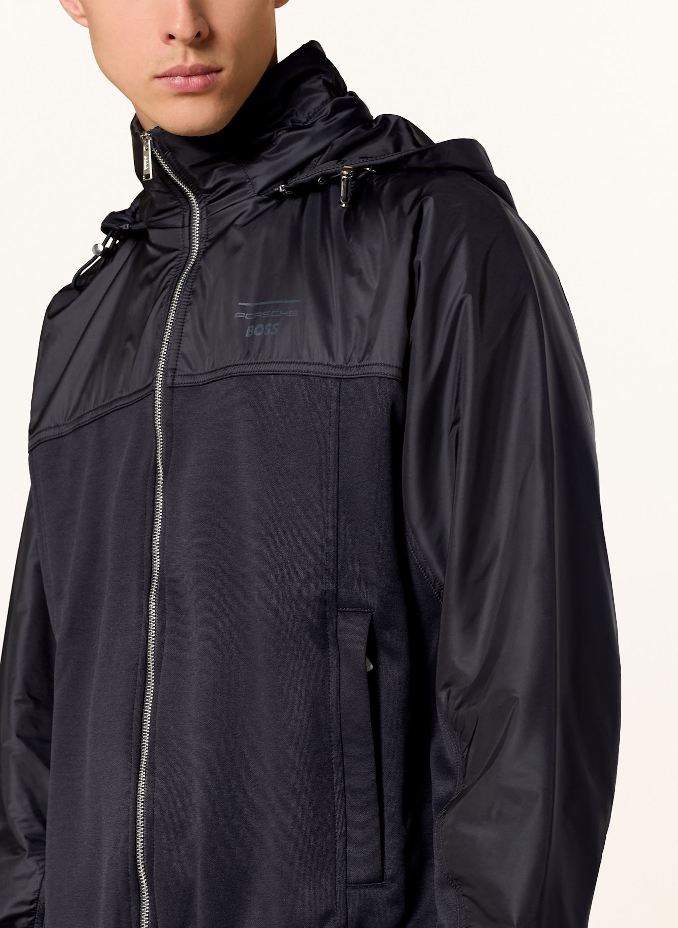 BOSS Jacke STEELE im Materialmix: SCHWARZ