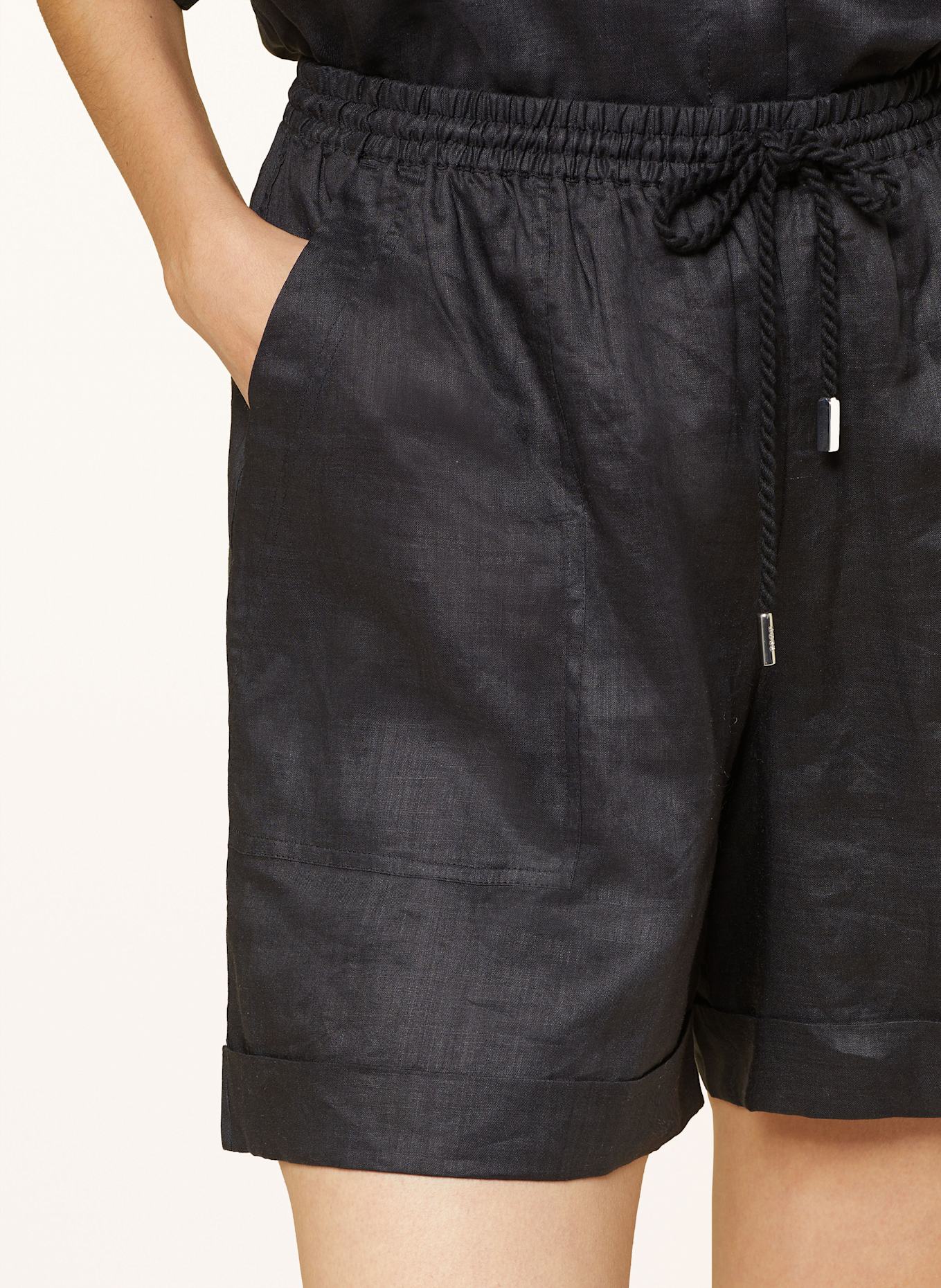 BOSS Shorts TANJINA: SCHWARZ