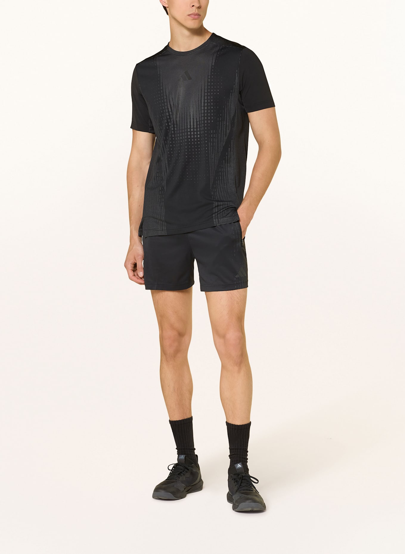 adidas Trainingsshorts AIRCHILL: SCHWARZ