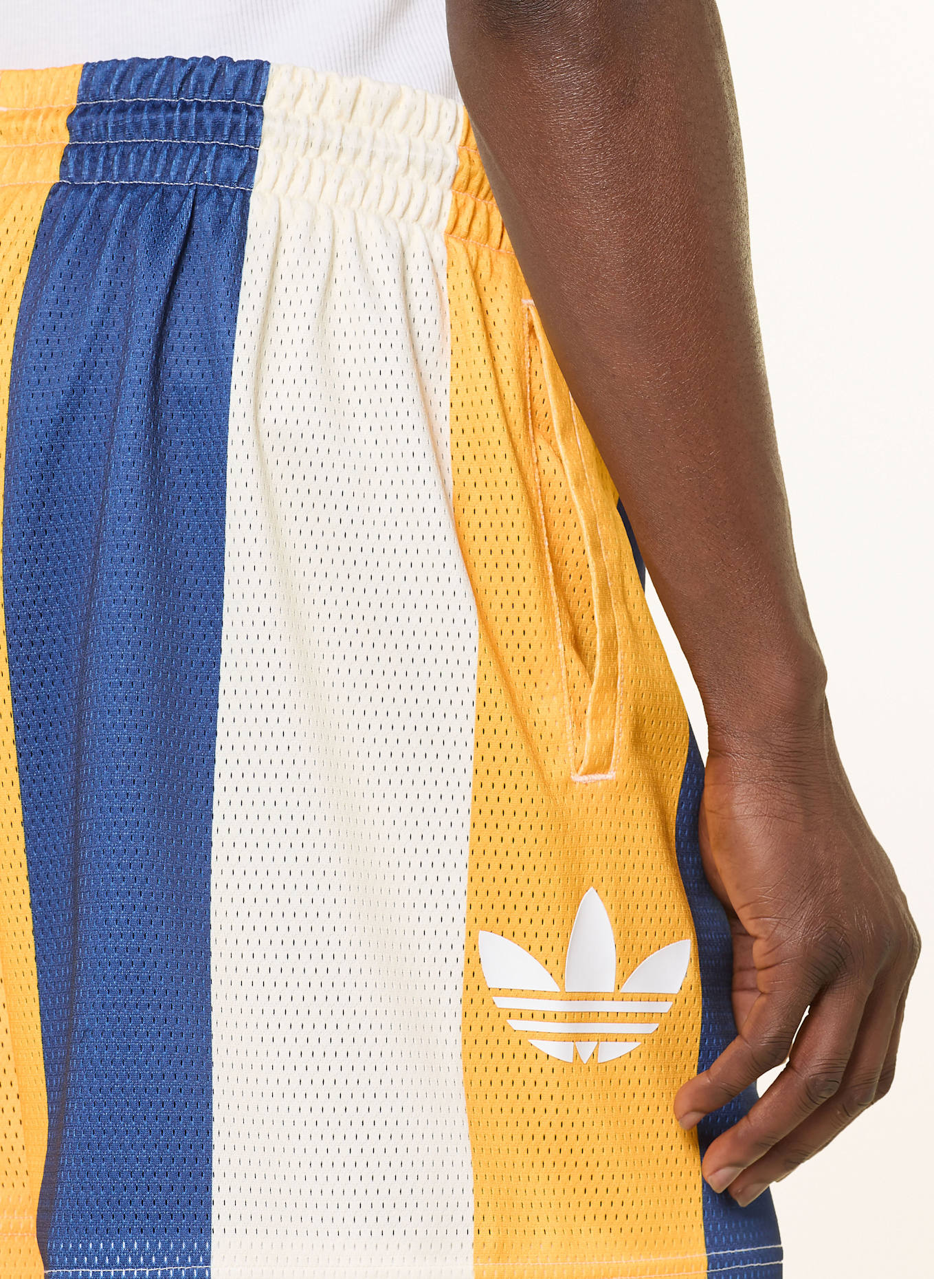 adidas Originals Basketballshorts SUMMER OF SPORTS: CREME / GELB / BLAU