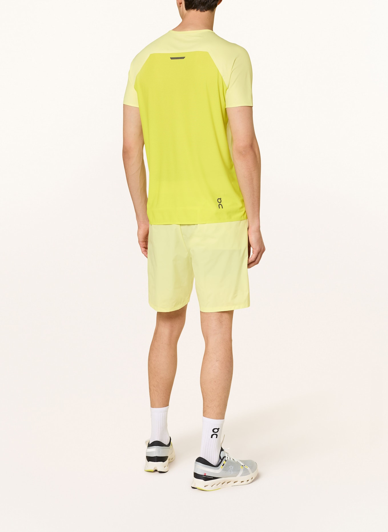 On Running shirt PERFORMANCE-T: LIGHT YELLOW / YELLOW