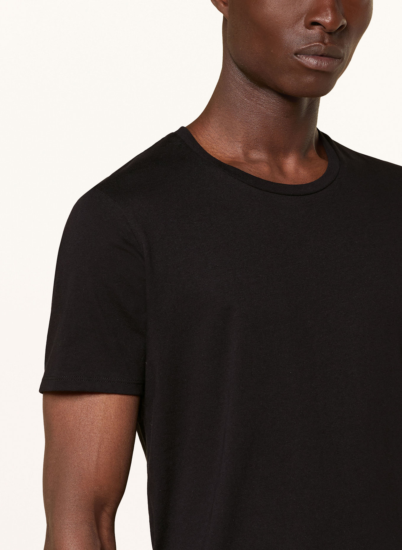 DRYKORN T-shirt CARLO: CZARNY