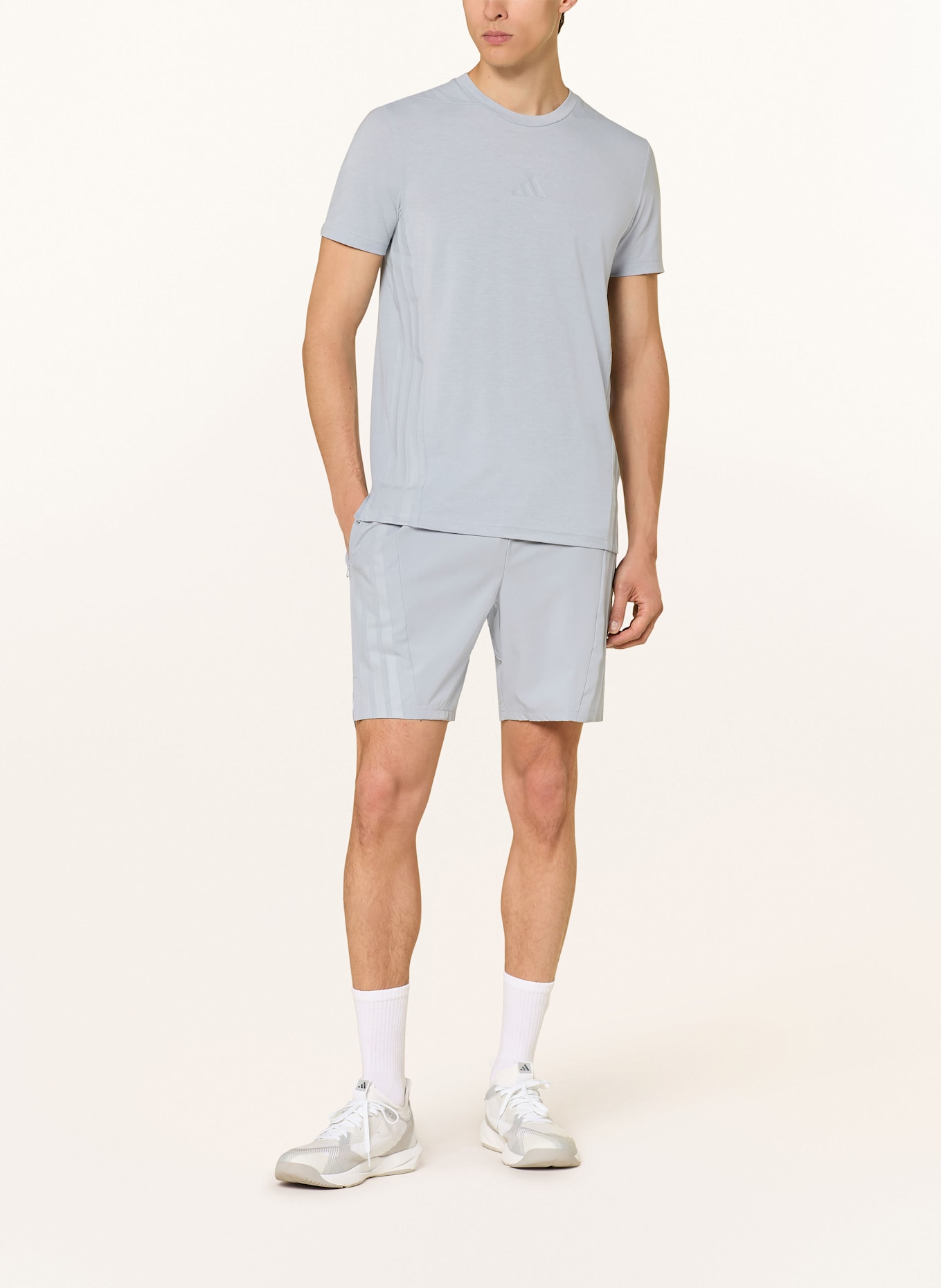 adidas Trainingsshorts D4T 3-STRIPES: HELLGRAU
