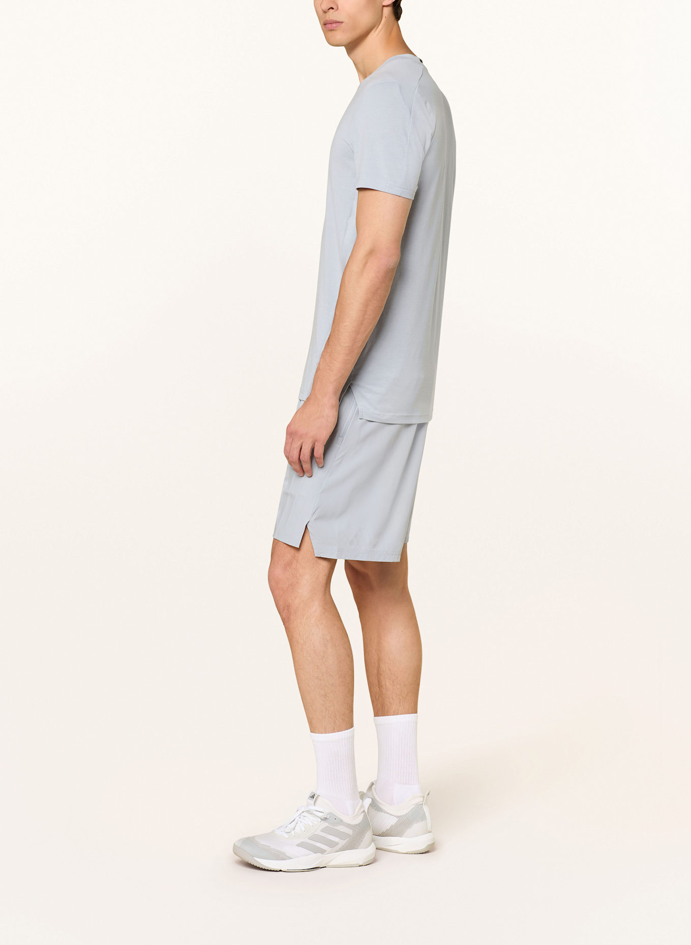 adidas Trainingsshorts D4T 3-STRIPES: HELLGRAU