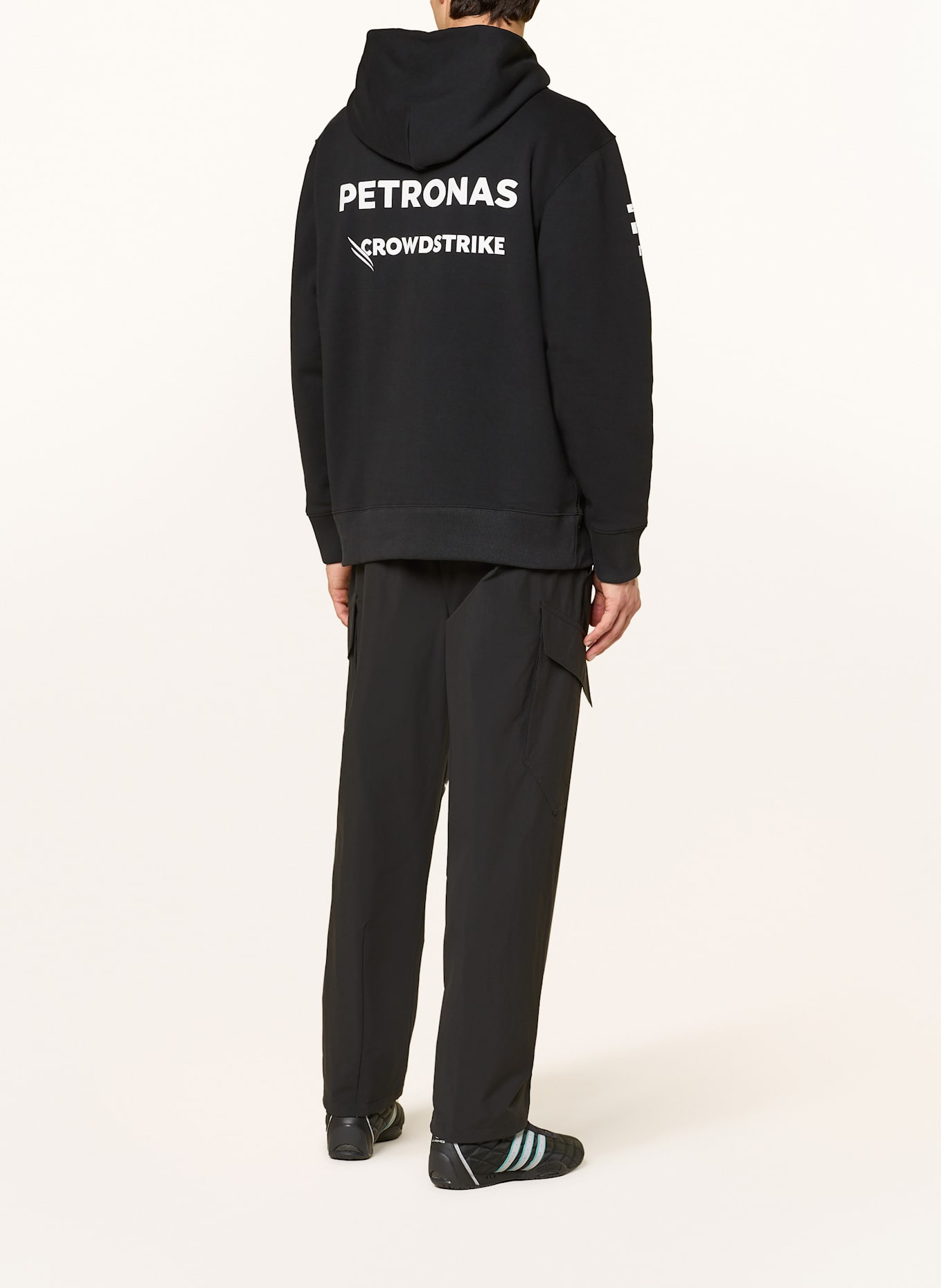 adidas Track Pants MERCEDES - AMG PETRONAS FORMULA ONE TEAM MECHANICS: SCHWARZ