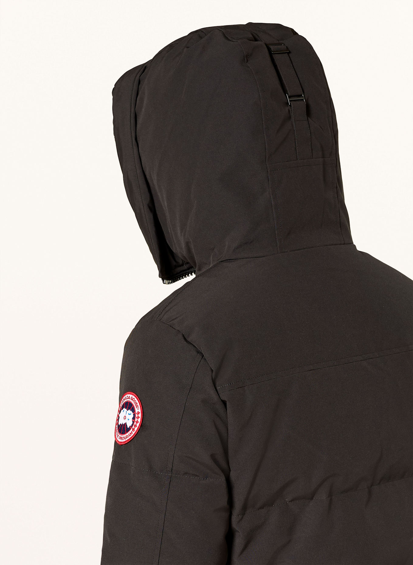 CANADA GOOSE Péřová bunda MACMILLAN: ČERNÁ