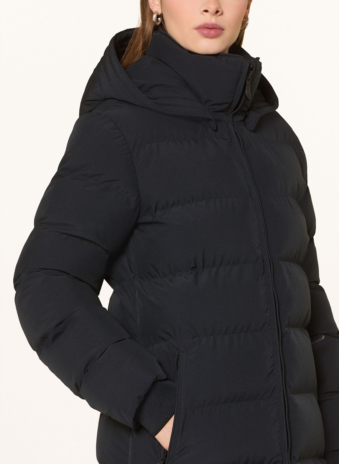 WELLENSTEYN Steppmantel GOLDMINE LONG mit DUPONT™ SORONA®-Isolierung und abnehmbarer Kapuze: SCHWARZ