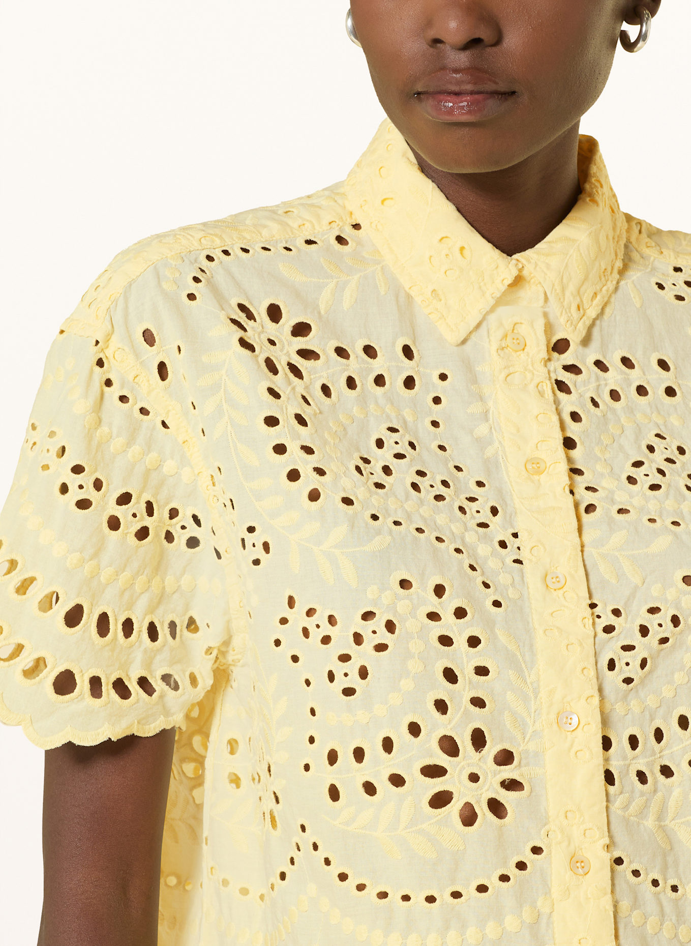 ONLY Bluse aus Lochspitze: GELB