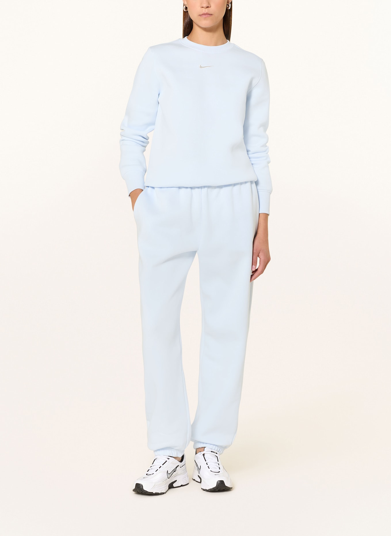 Nike Sweatshirt: LIGHT BLUE