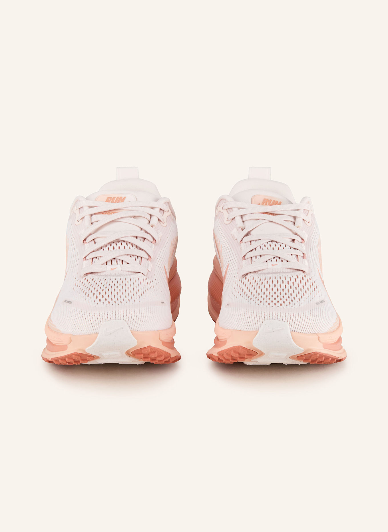 Nike Laufschuhe VOMERO 18: HELLROSA/ LACHS
