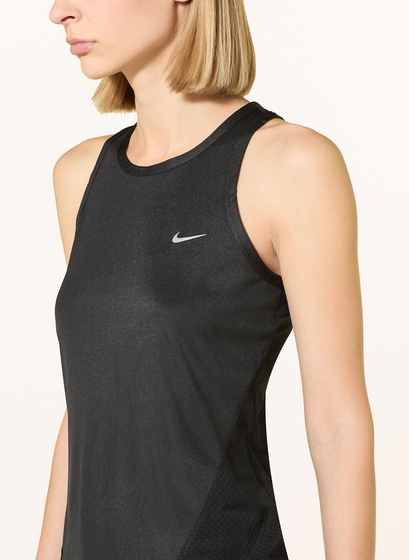 Nike Lauftop TEMPO: SCHWARZ