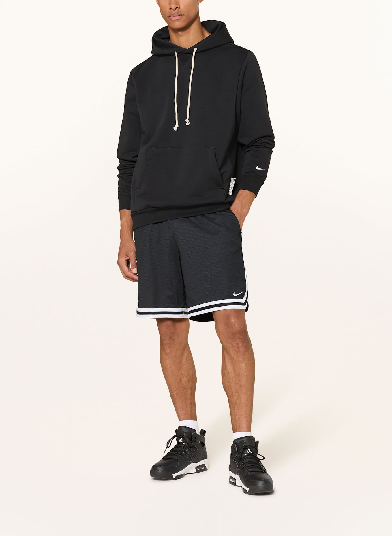 Nike Hoodie DRI-FIT STANDARD ISSUE: SCHWARZ